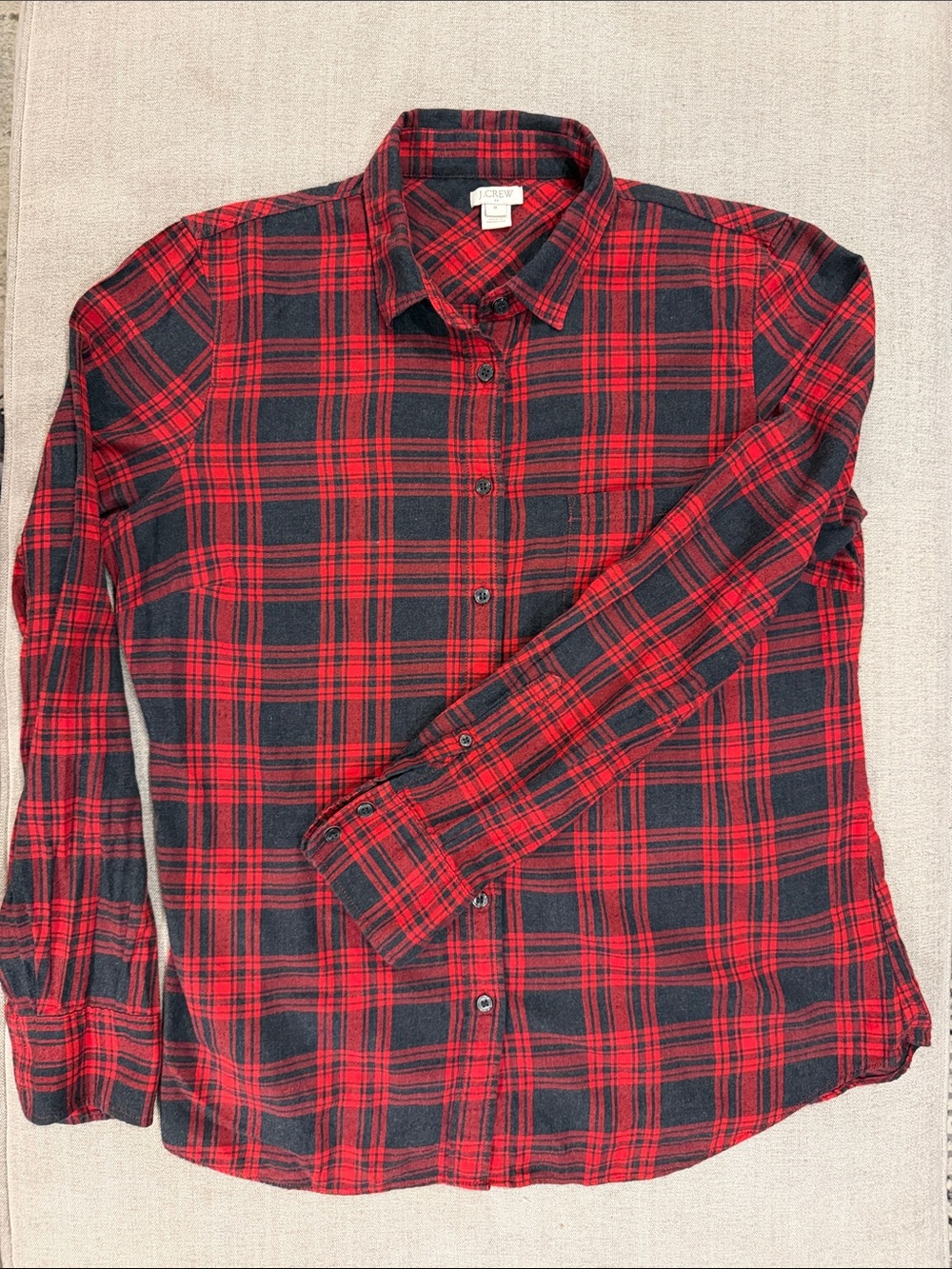 Women’s J.Crew Red Plaid Button-Up Shirt - Classic Flannel Style Med 100% cotton